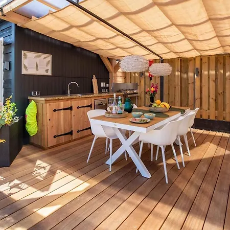 Chalet Included Boat *